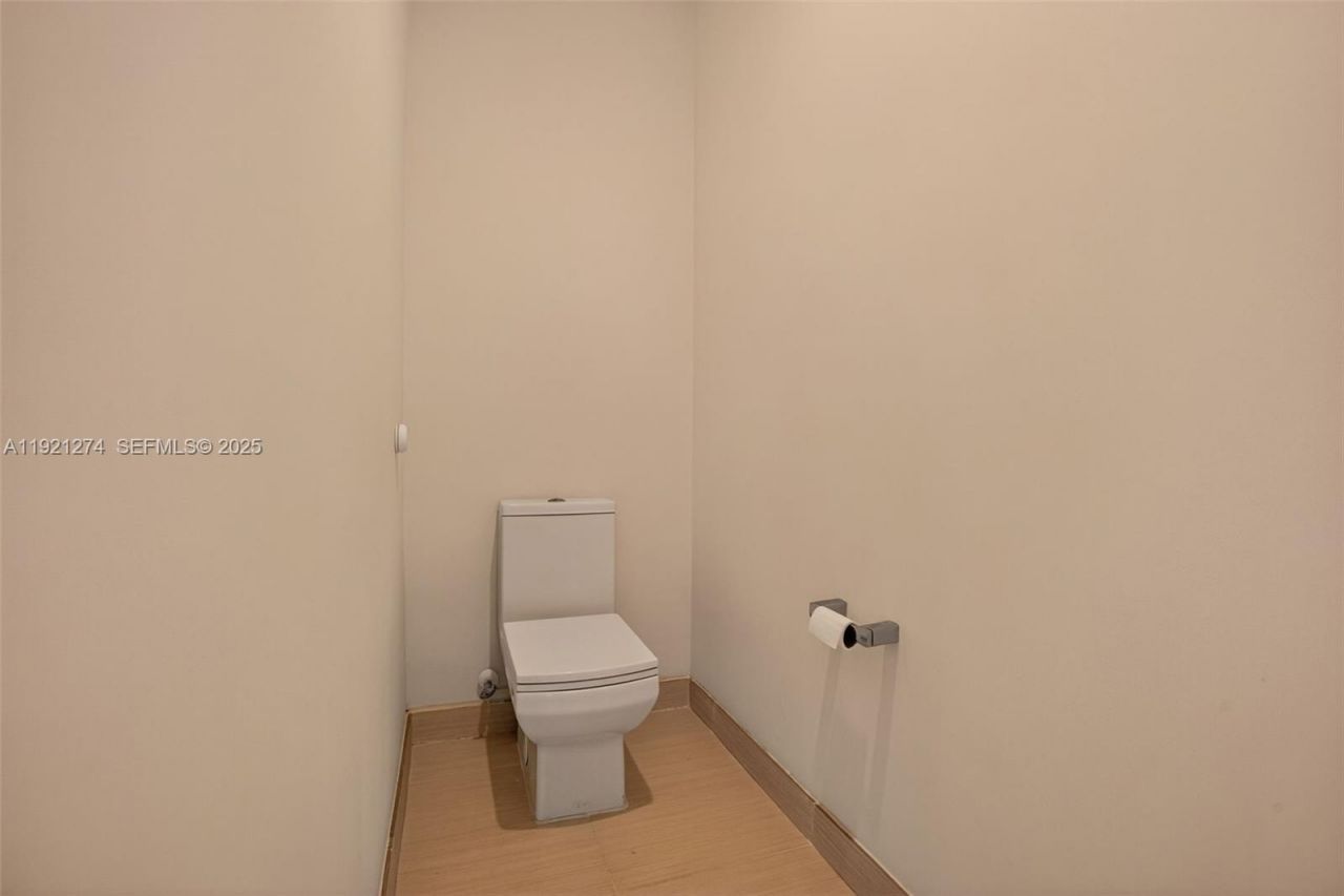 6310 NW 103rd Pl, Unit 104, Doral, FL 33178 Photo