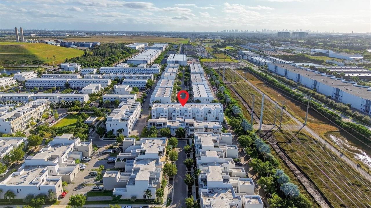 6310 NW 103rd Pl, Unit 104, Doral, FL 33178 Photo