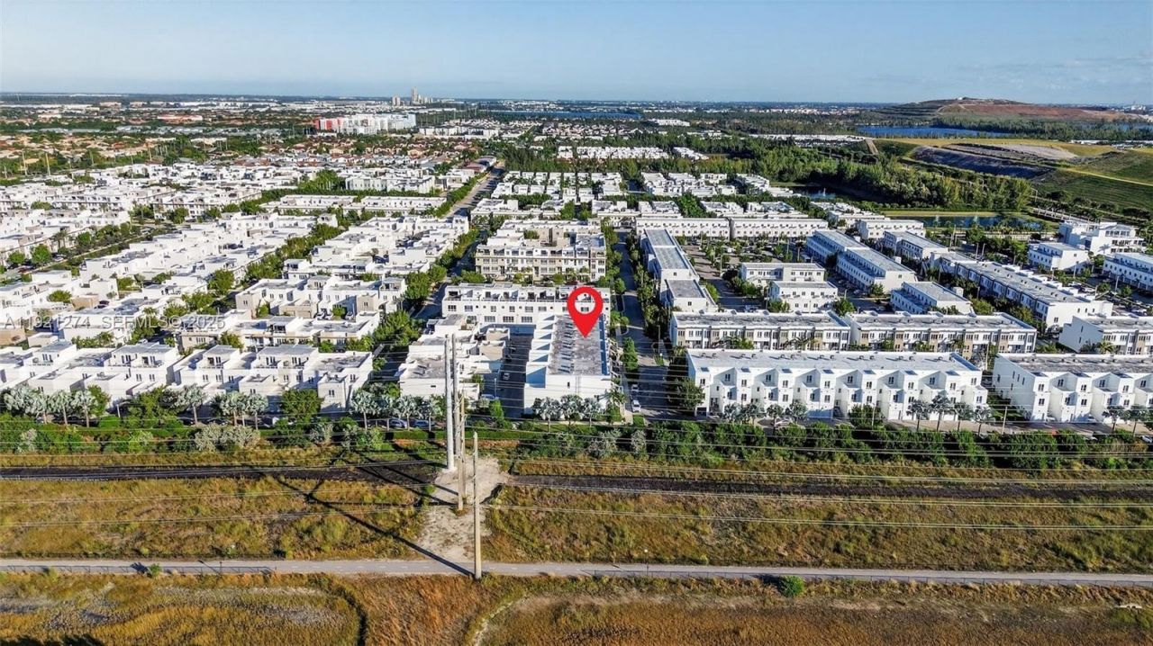 6310 NW 103rd Pl, Unit 104, Doral, FL 33178 Photo