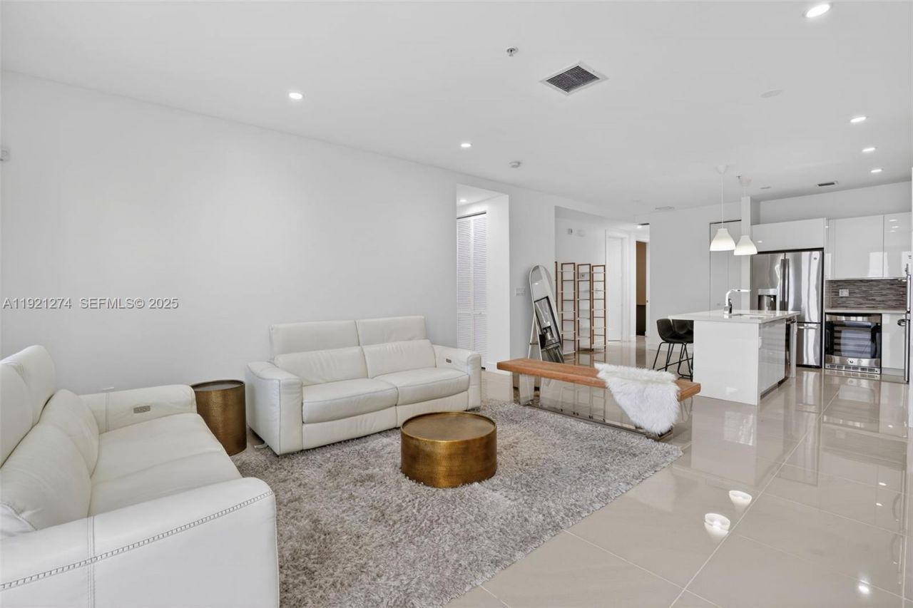 6310 NW 103rd Pl, Unit 104, Doral, FL 33178 Photo