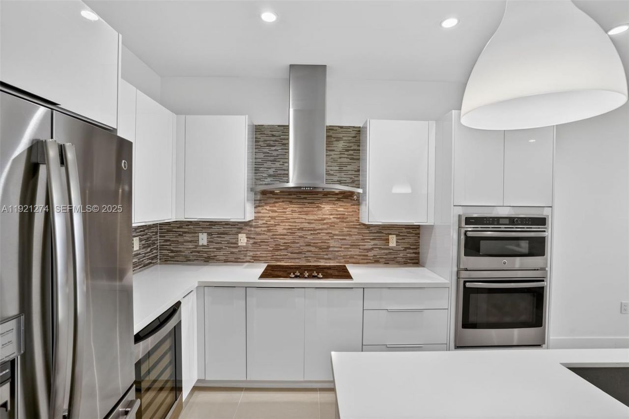 6310 NW 103rd Pl, Unit 104, Doral, FL 33178 Photo