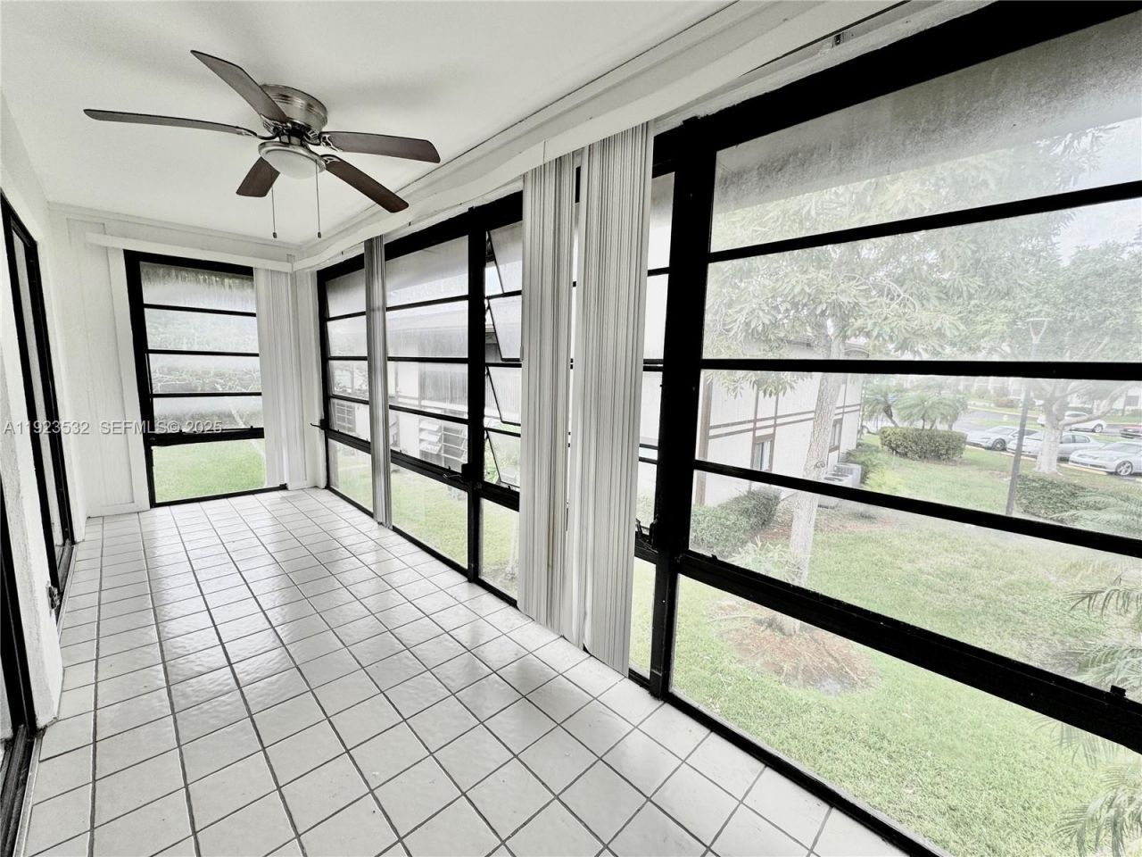 9411 S Belfort Cir, Unit 208, Tamarac, FL 33321 Photo