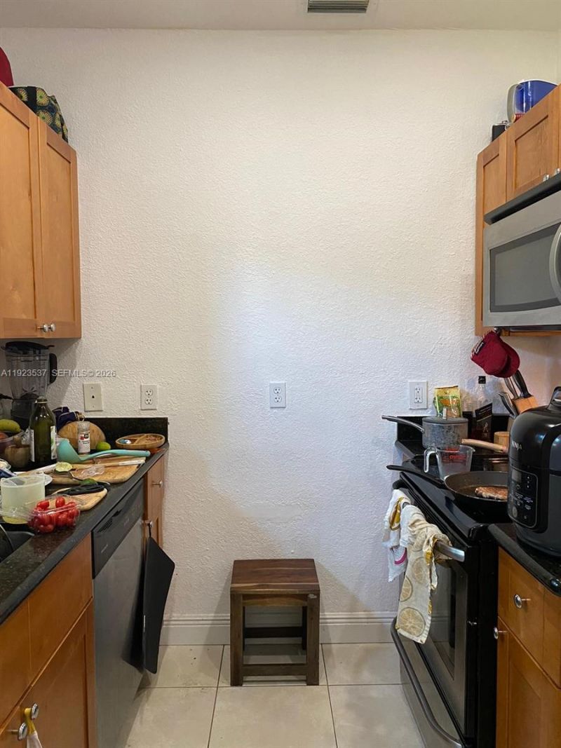 851 80th St, Miami Beach, FL 33141 Photo