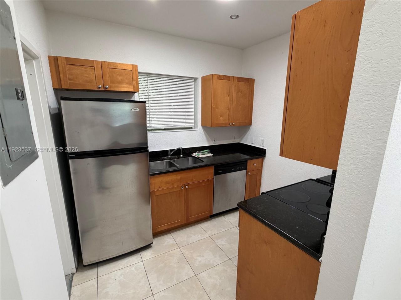 851 80th St, Miami Beach, FL 33141 Photo