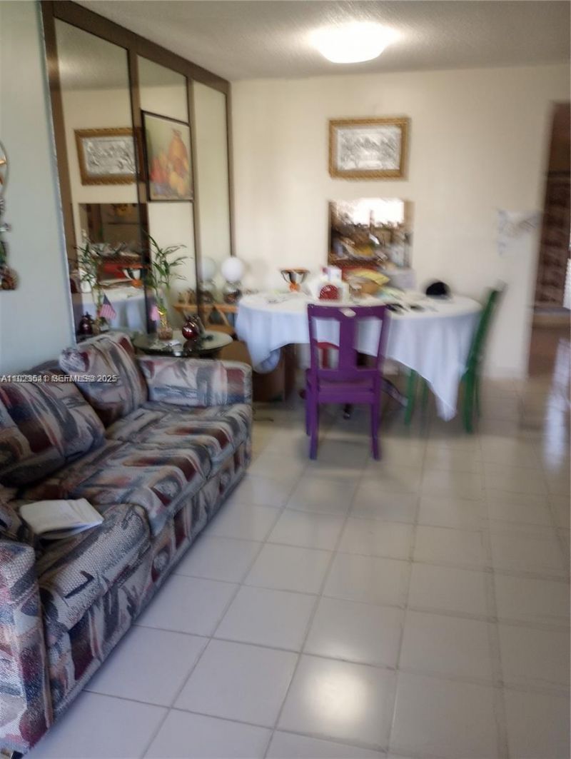 8130 Sunrise Lakes Blvd, Unit 107, Sunrise, FL 33322 Photo