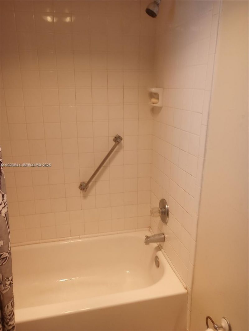 8130 Sunrise Lakes Blvd, Unit 107, Sunrise, FL 33322 Photo