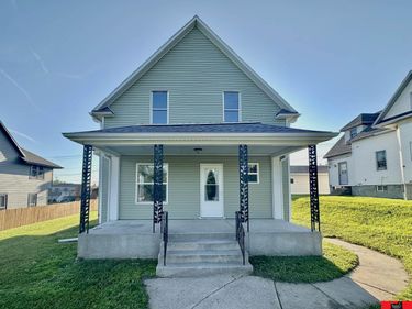 325 N Main Street, Leigh, NE 68643