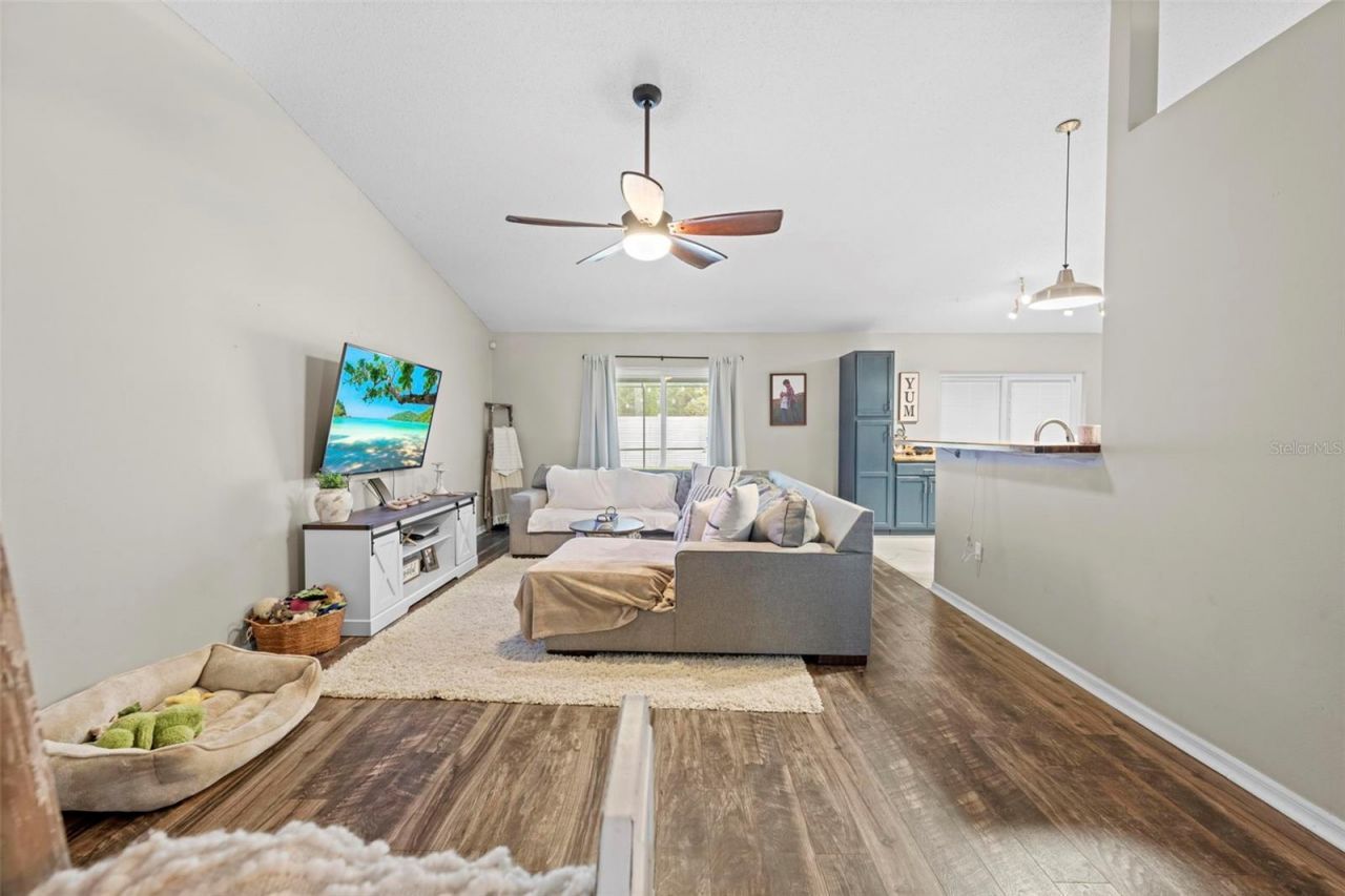 880 W Rum Place, Dunnellon, FL 34434 Photo