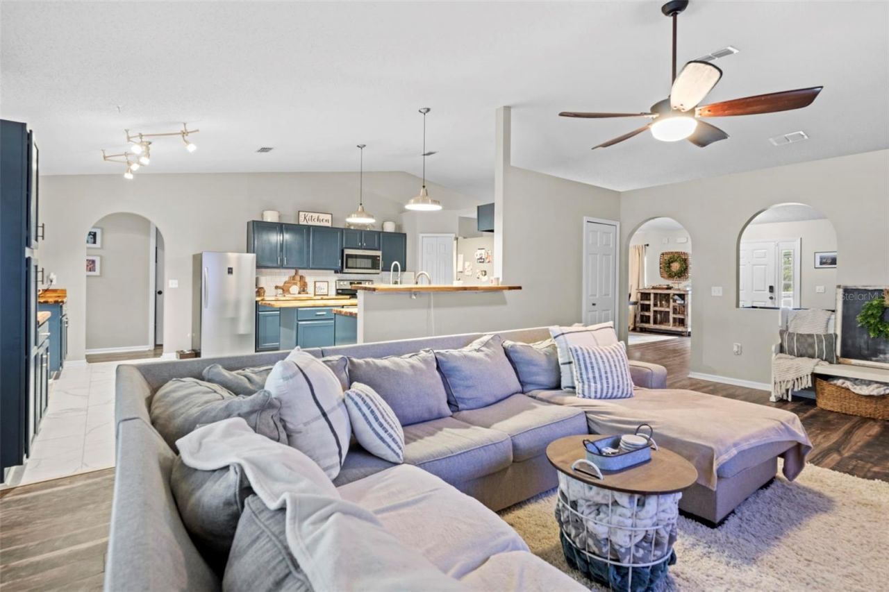 880 W Rum Place, Dunnellon, FL 34434 Photo