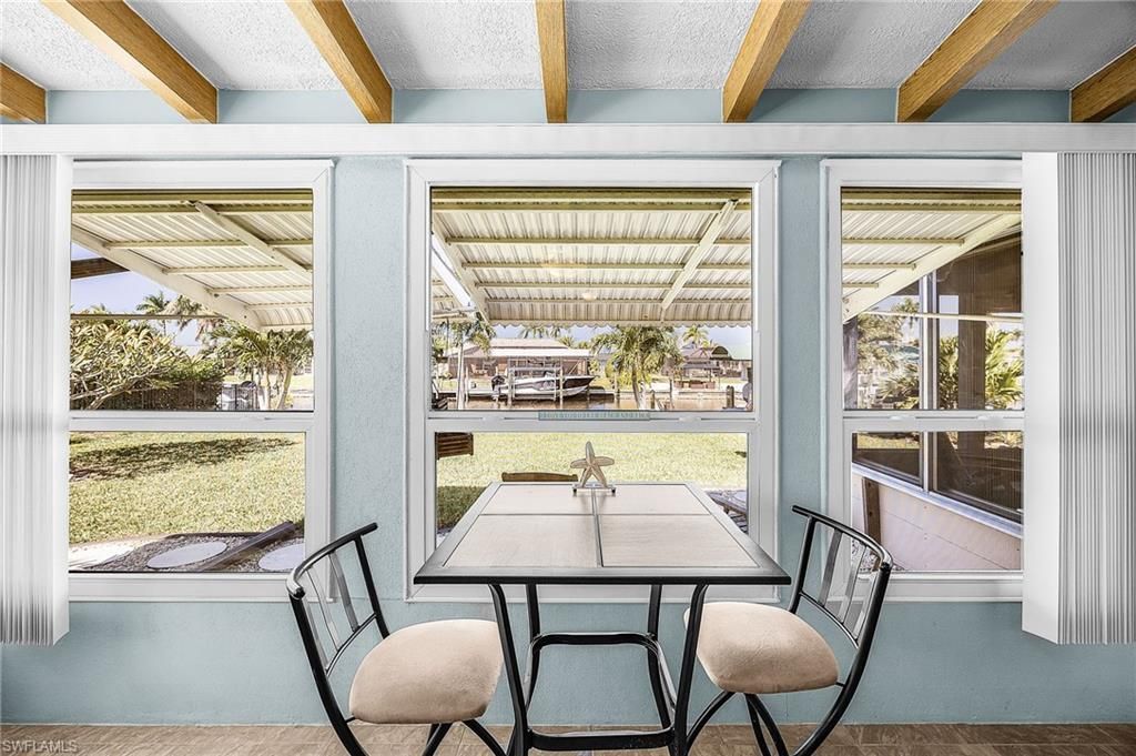 425 Pinecrest Ct, Cape Coral, FL 33904 Photo