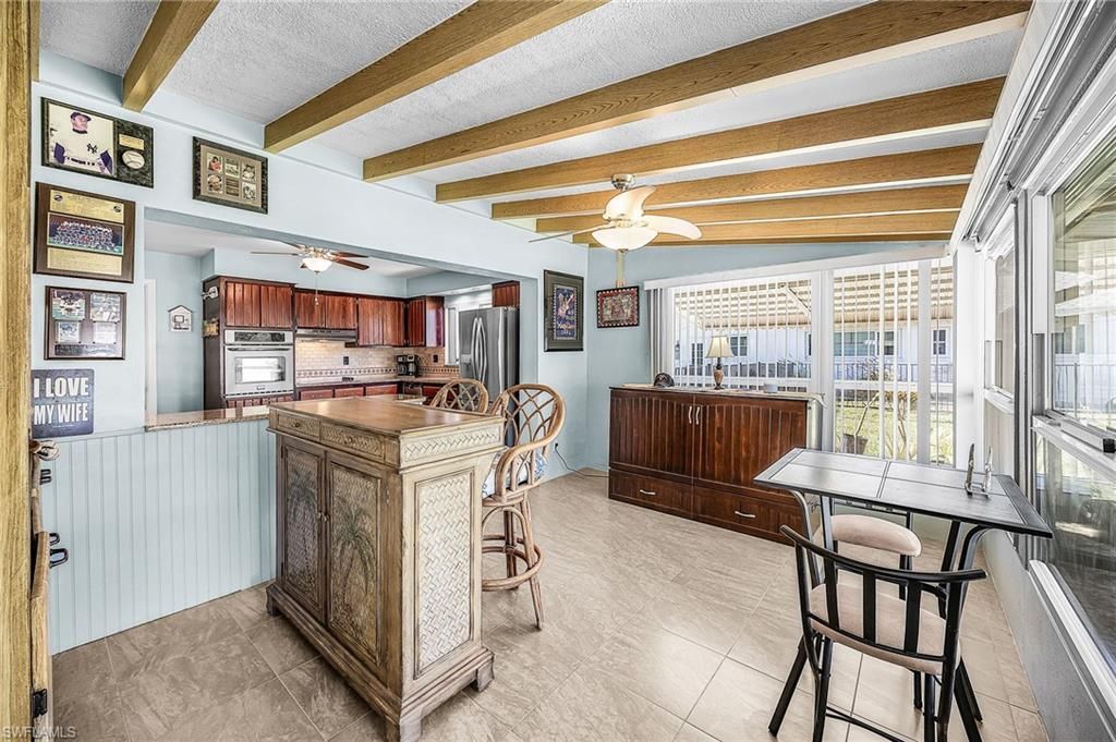 425 Pinecrest Ct, Cape Coral, FL 33904 Photo