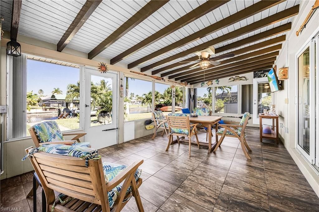 425 Pinecrest Ct, Cape Coral, FL 33904 Photo