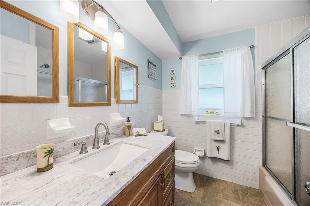 425 Pinecrest Ct, Cape Coral, FL 33904 Photo