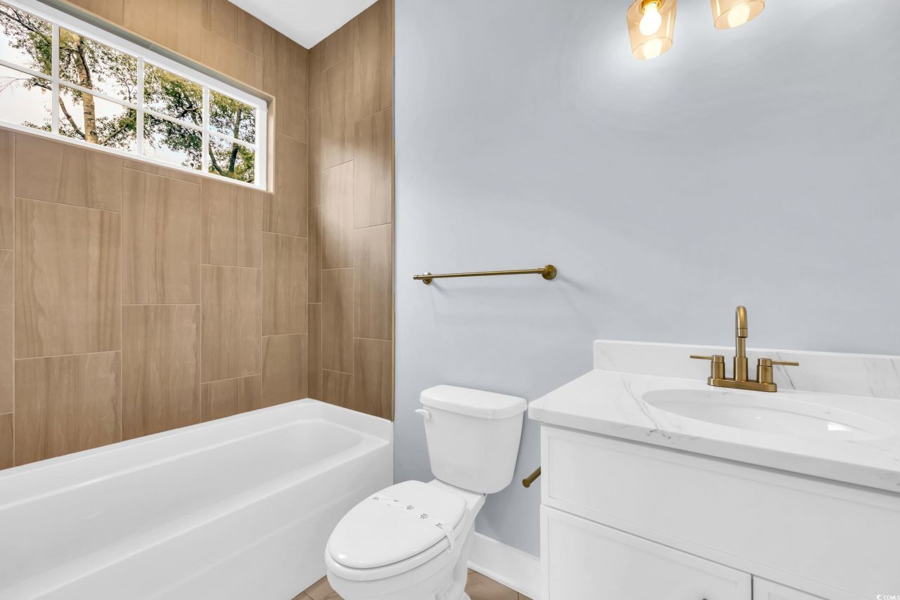 255 Madison Dr. Photo 29