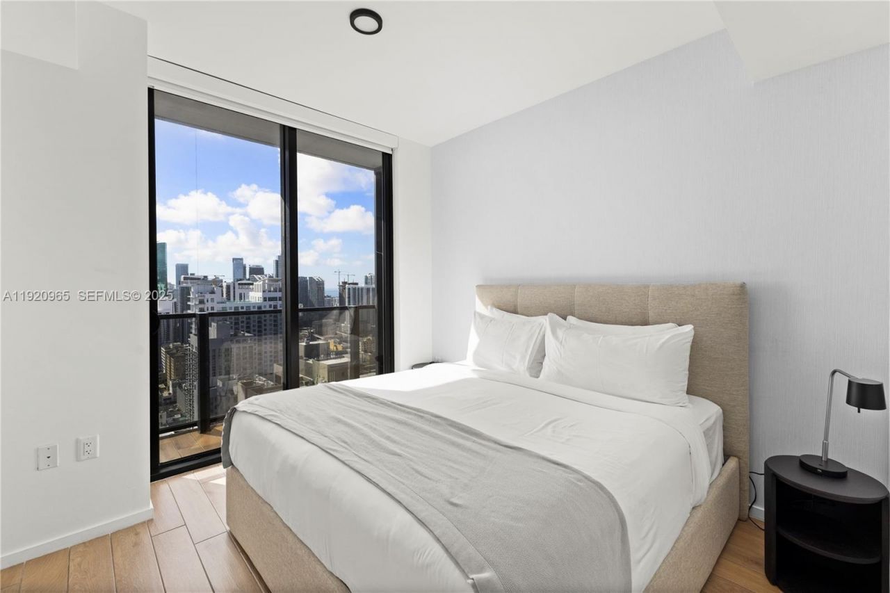 398 NE 5th St, Unit 3515, Miami, FL 33132 Photo