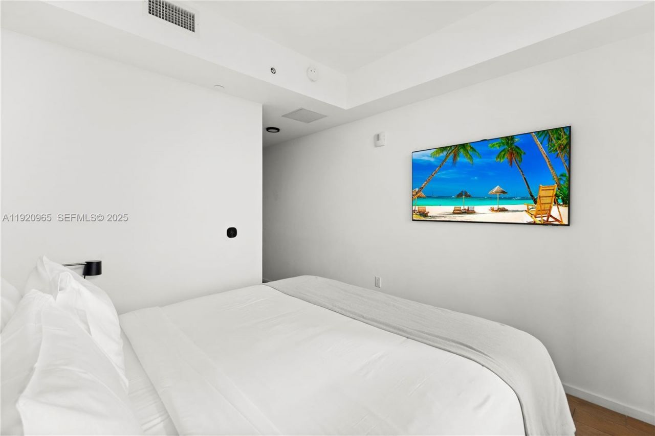 398 NE 5th St, Unit 3515, Miami, FL 33132 Photo