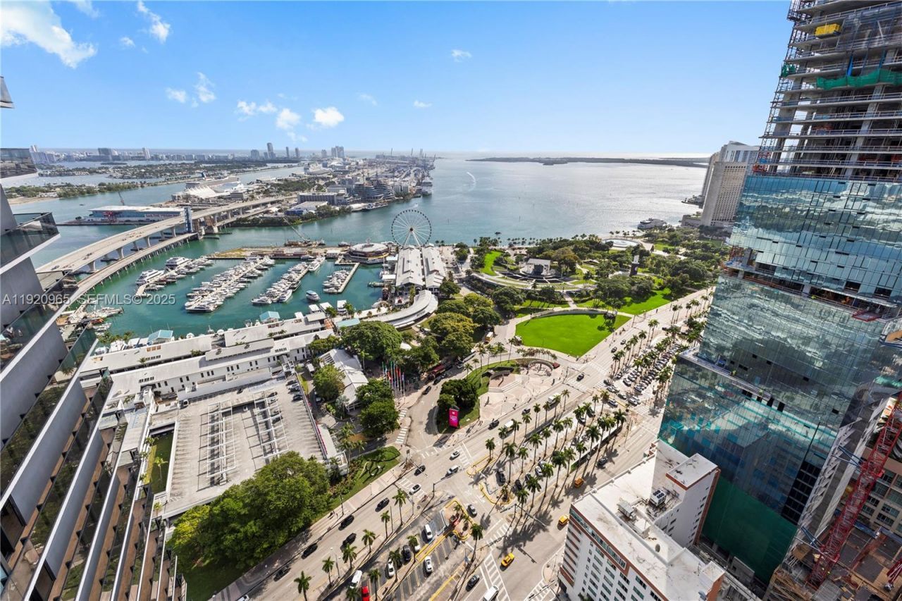 398 NE 5th St, Unit 3515, Miami, FL 33132 Photo