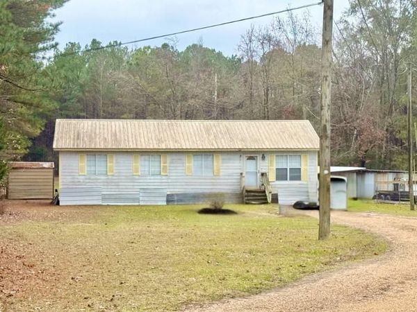 353 Co Rd 89, Houston, MS 38851