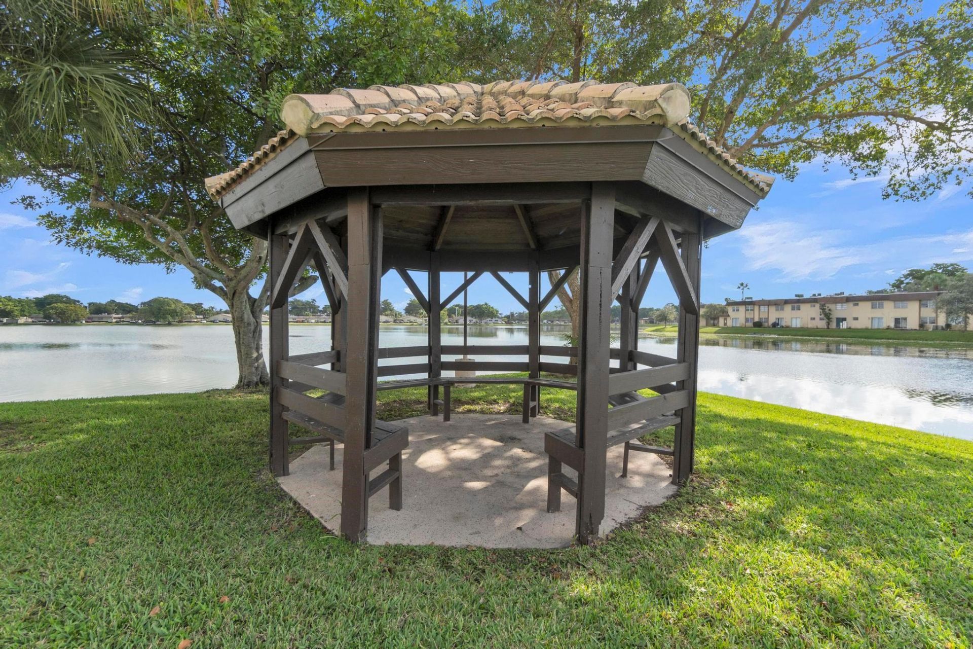 5501 Lakeside Drive, Unit 101, Margate, FL 33063 Photo