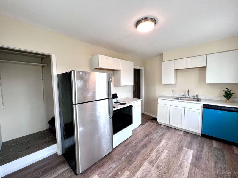 5305 Charloe Street, Cincinnati, OH 45227 Photo 9