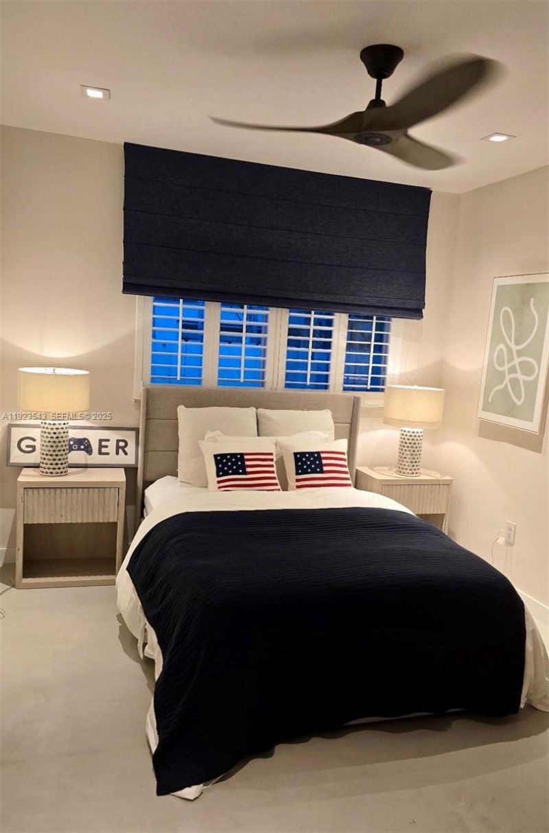 375 Harbor Ct, Unit ., Key Biscayne, FL 33149 Photo