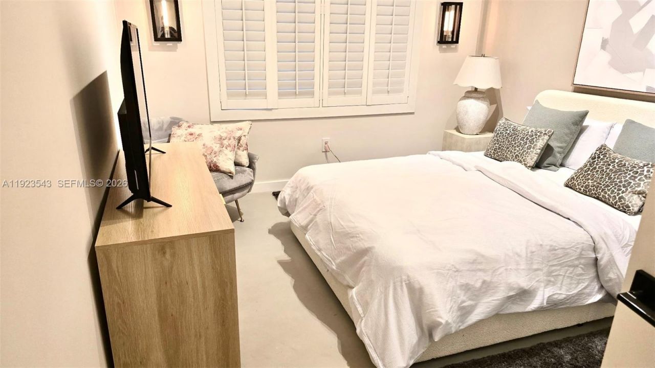 375 Harbor Ct, Unit ., Key Biscayne, FL 33149 Photo