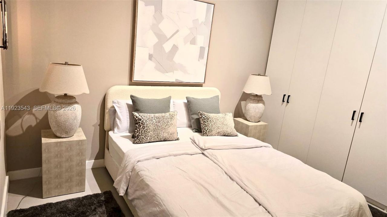 375 Harbor Ct, Unit ., Key Biscayne, FL 33149 Photo