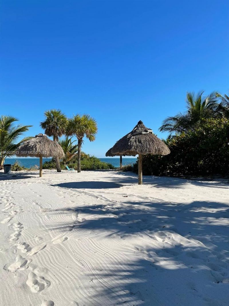 375 Harbor Ct, Unit ., Key Biscayne, FL 33149 Photo