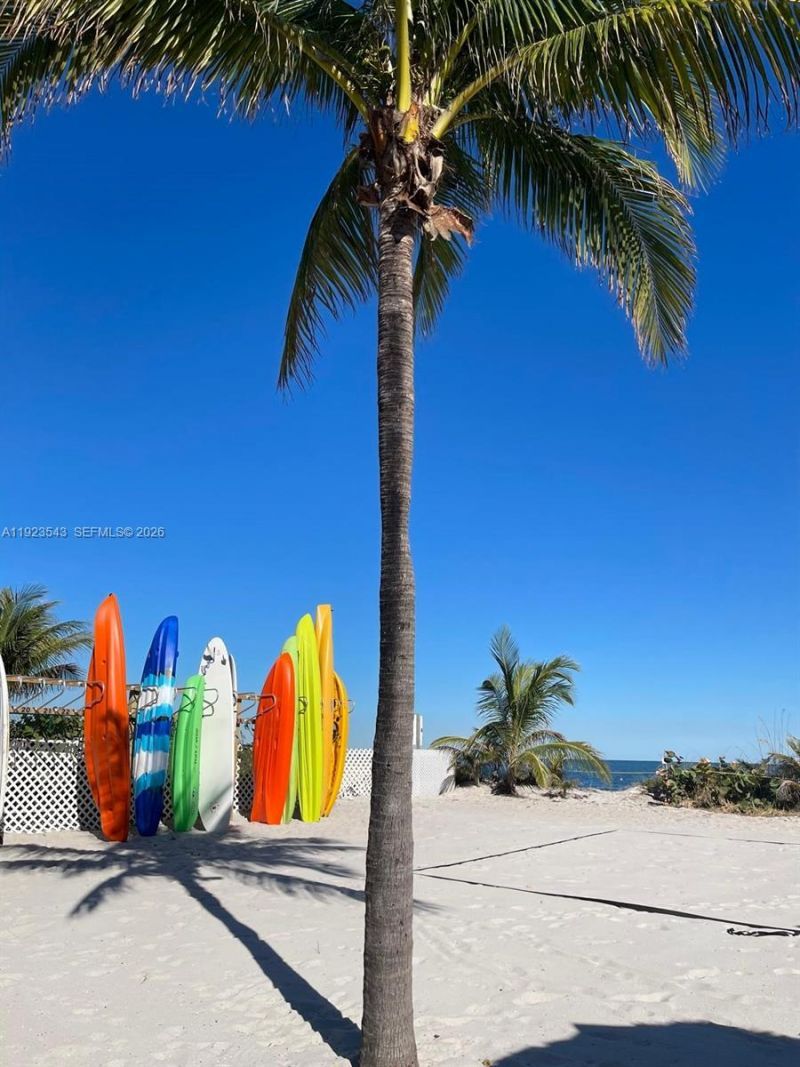 375 Harbor Ct, Unit ., Key Biscayne, FL 33149 Photo