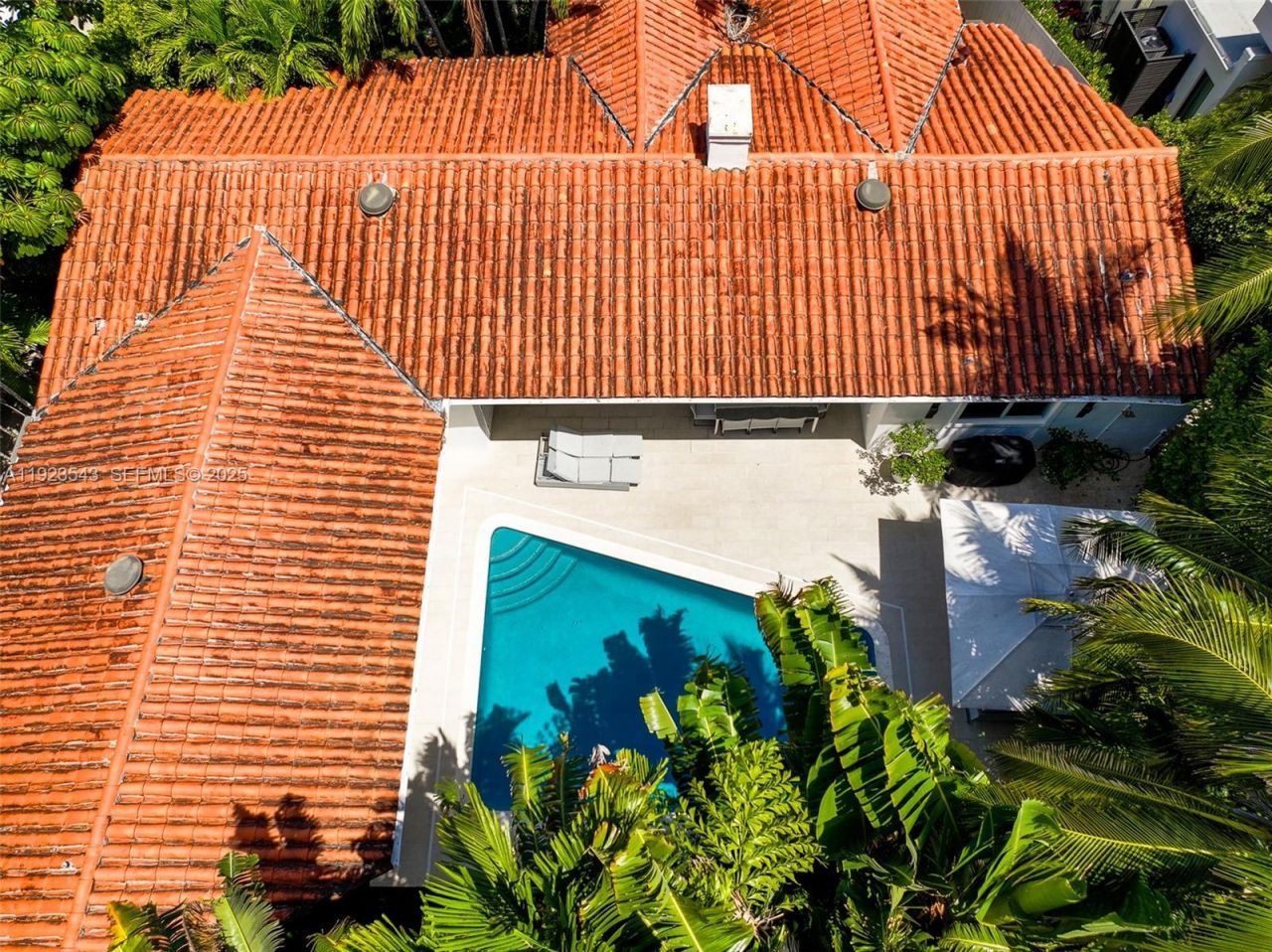 375 Harbor Ct, Unit ., Key Biscayne, FL 33149 Photo