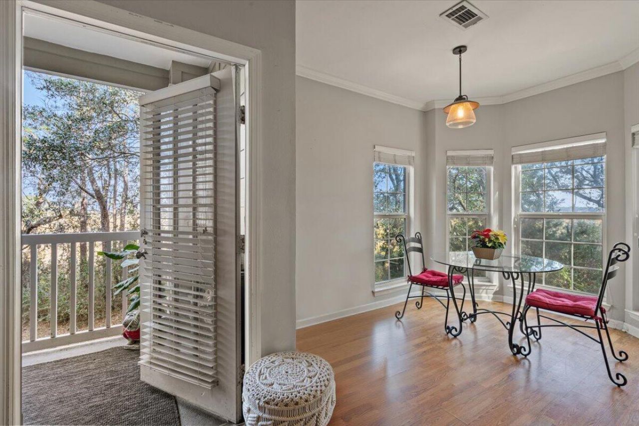 700 Daniel Ellis Drive Photo 10