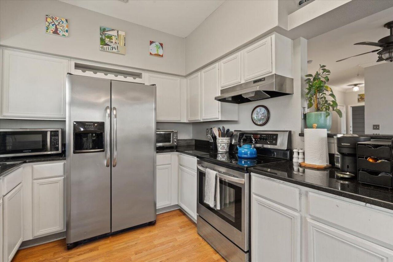 700 Daniel Ellis Drive Photo 11