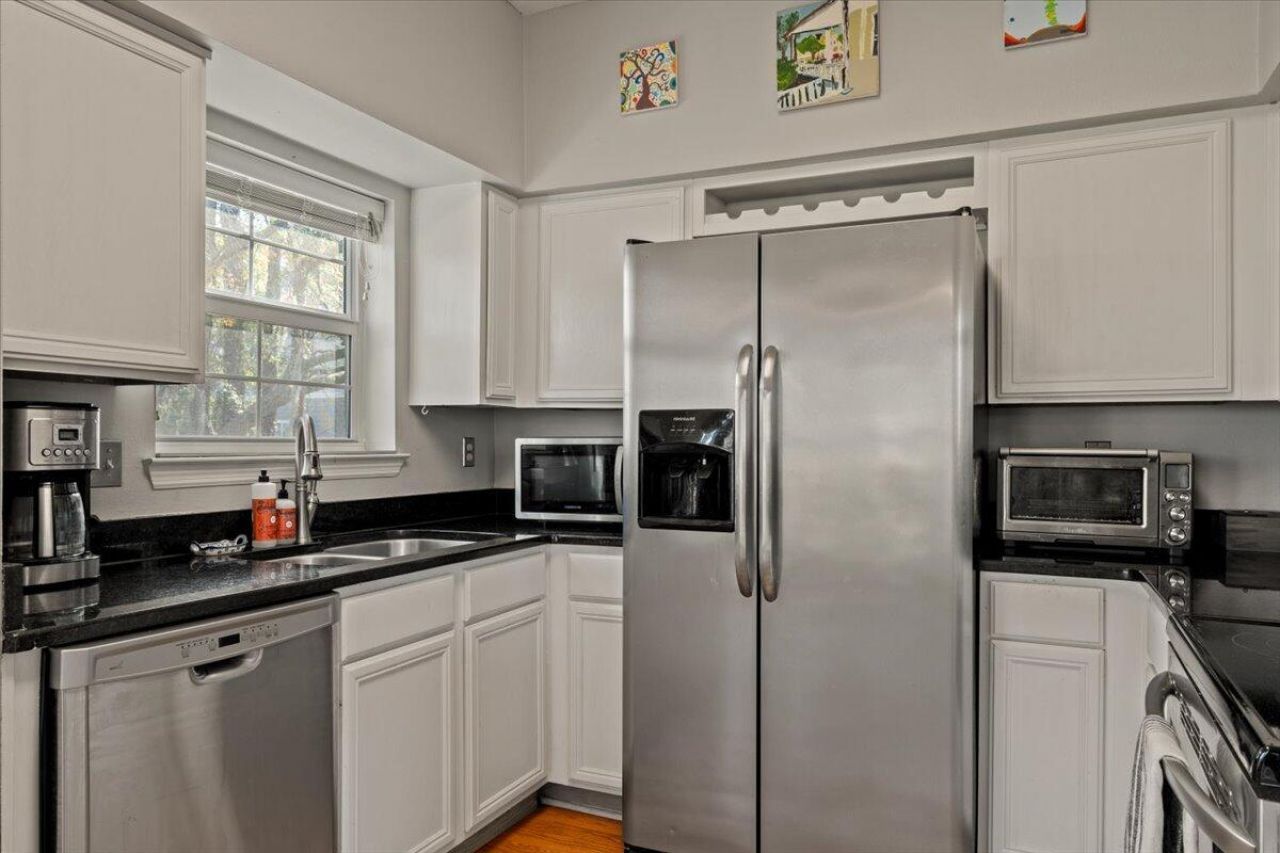 700 Daniel Ellis Drive Photo 13