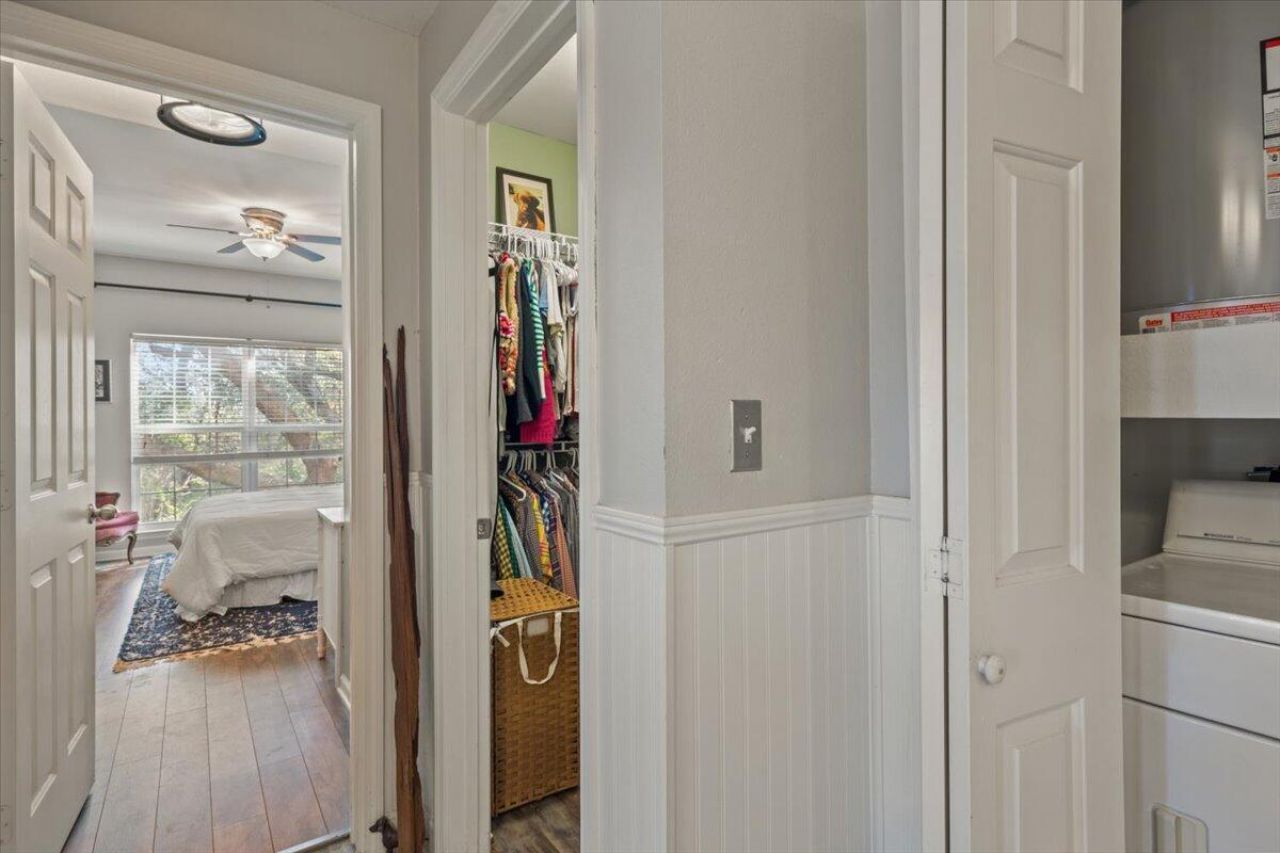 700 Daniel Ellis Drive Photo 23