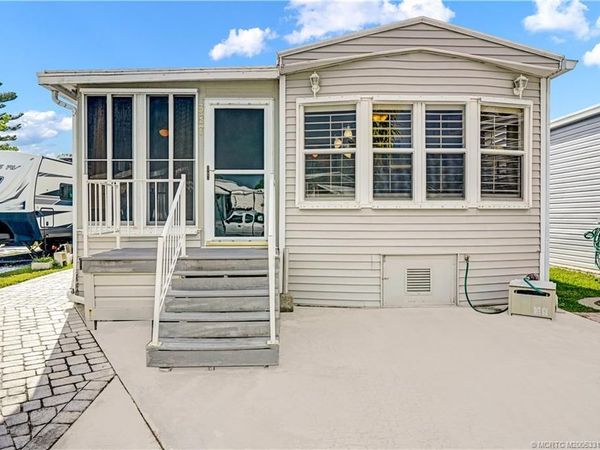 587 Nettles Boulevard, Jensen Beach, FL 34957