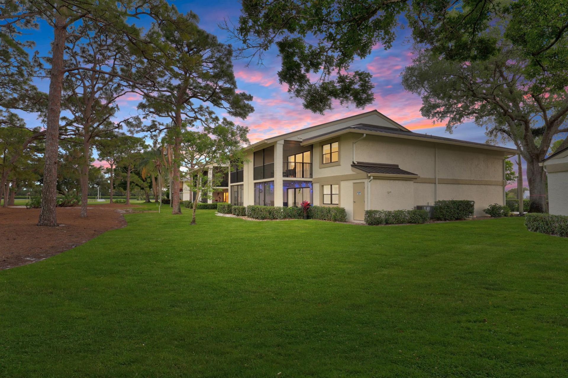 12926 Briarlake Drive, Unit 201, Palm Beach Gardens, FL 33418 Photo