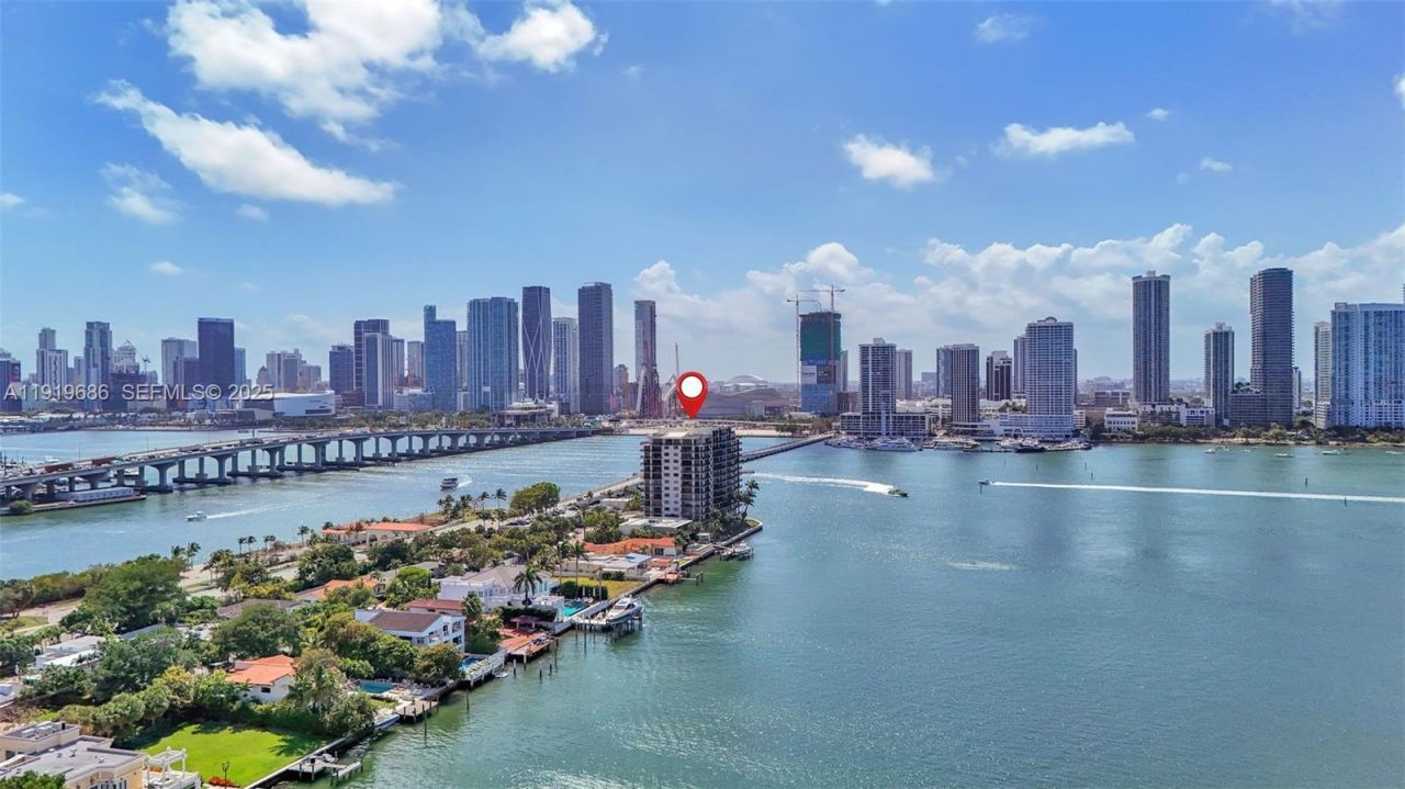 801 N Venetian Dr, Unit 208, Miami Beach, FL 33139 Photo