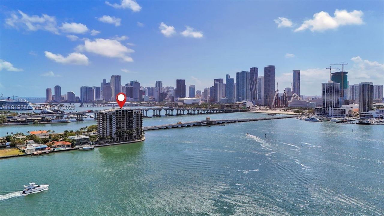 801 N Venetian Dr, Unit 208, Miami Beach, FL 33139 Photo