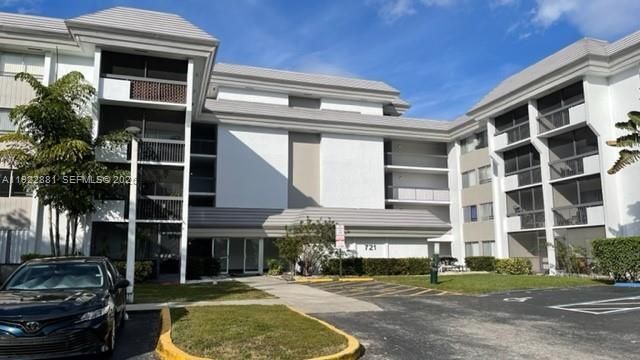 721 N Pine Island Rd, Unit 112, Plantation, FL 33324 Photo
