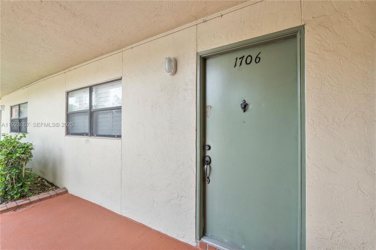 1706 Hammock Blvd, Unit 1706, Coconut Creek, FL 33063 Photo