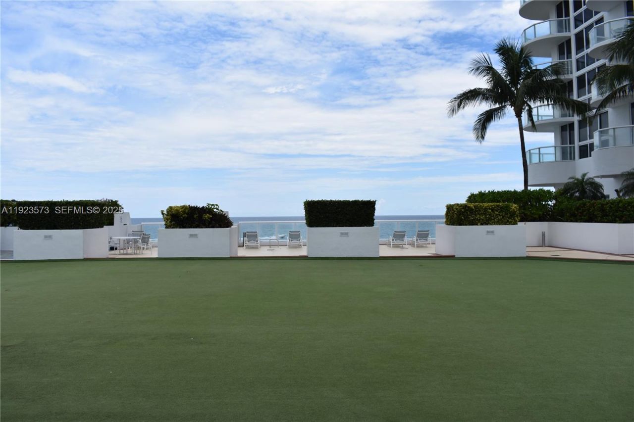 6365 Collins Ave, Unit 3804, Miami Beach, FL 33141 Photo