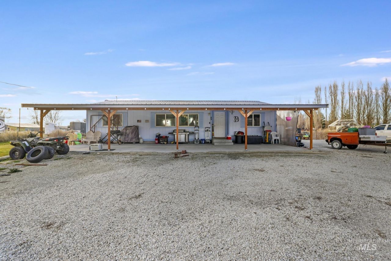 89 S 860 Road West, Paul, ID 83347 Main Photo