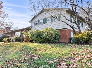 3401 Farmington Road, Lexington, KY 40502