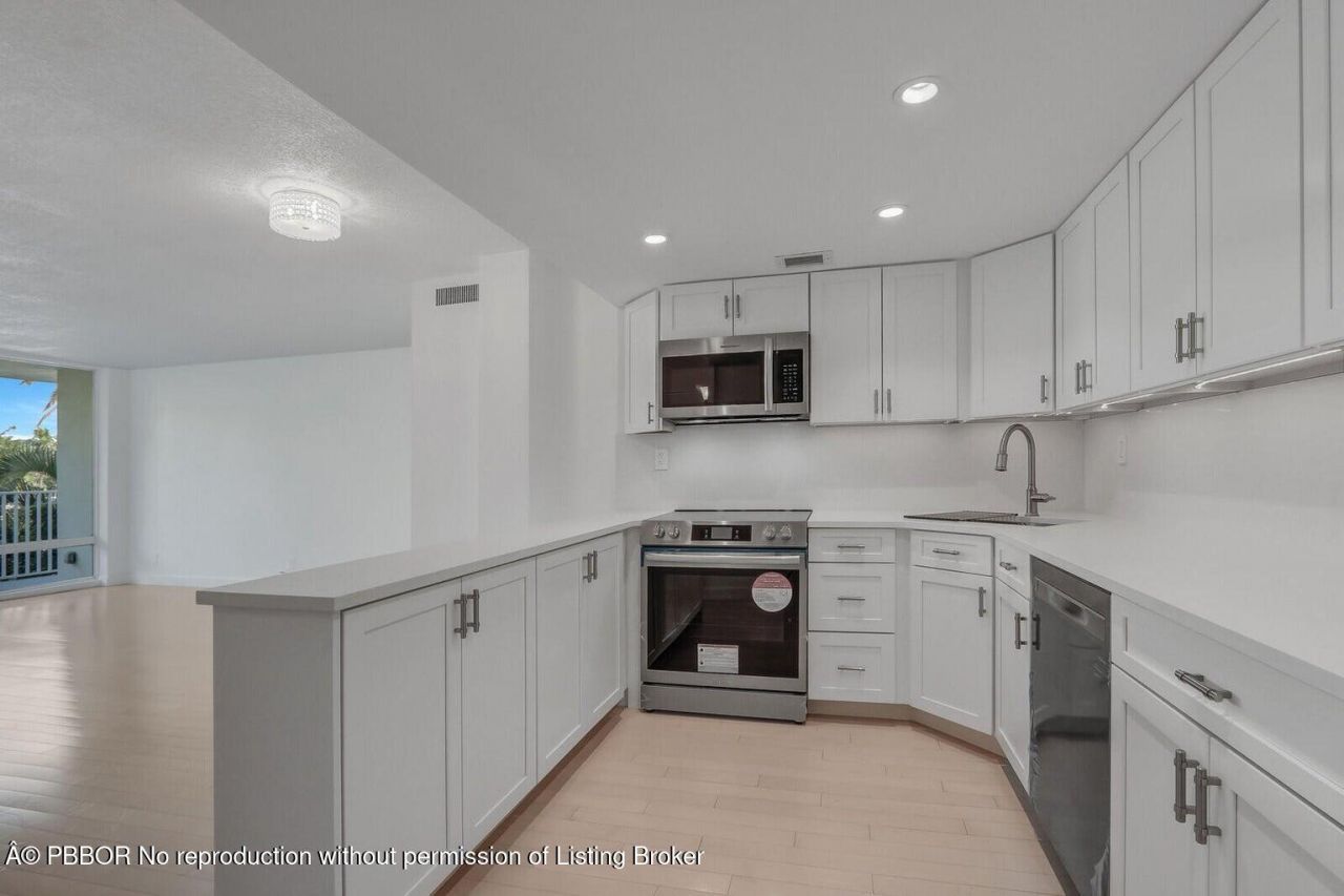 223 Atlantic Avenue, Unit 3F, Palm Beach, FL 33480 Photo