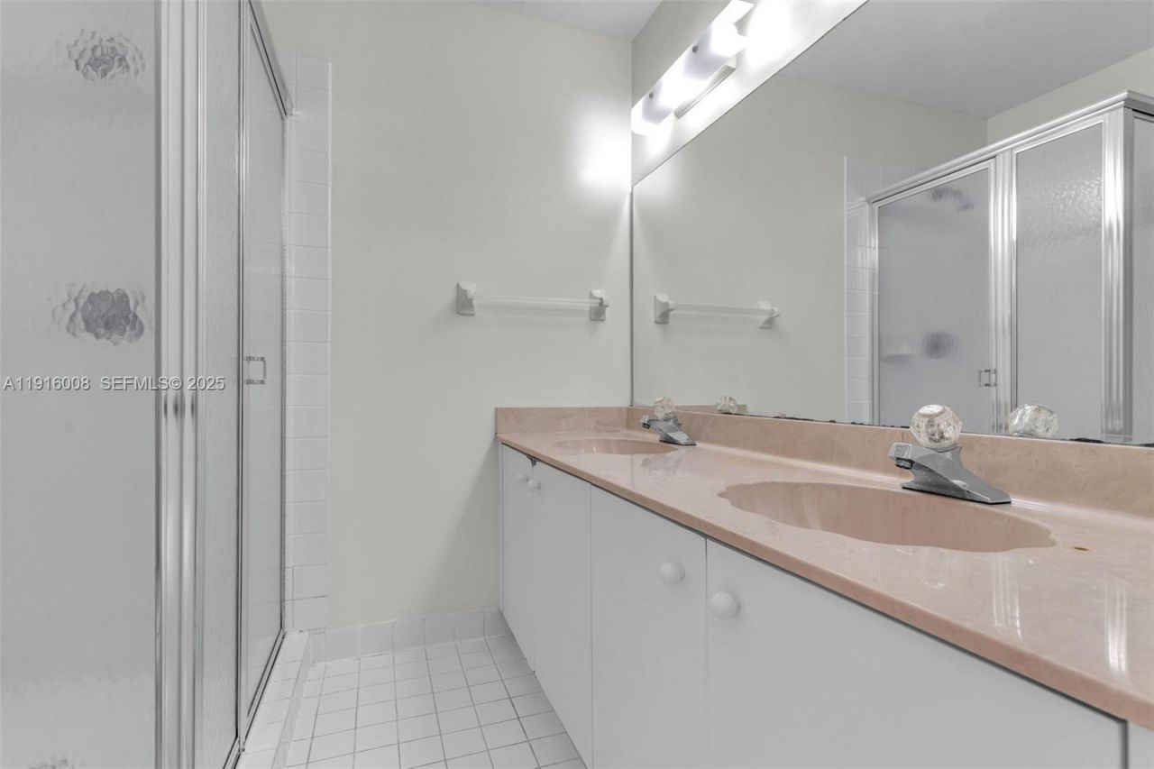 14289 SW 94th Cir Ln, Unit 101, Miami, FL 33186 Photo