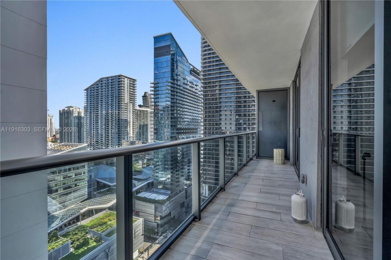 55 SW 9th St, Unit 2610, Miami, FL 33130 Photo