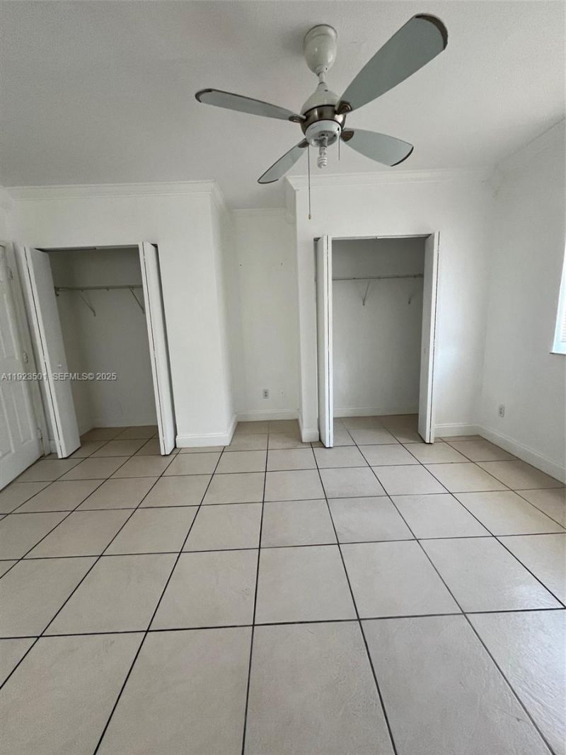315 69th St, Unit 212, Miami Beach, FL 33141 Photo