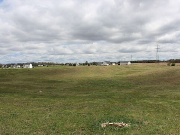 17105 Country Drive, Manchester, MI 48158