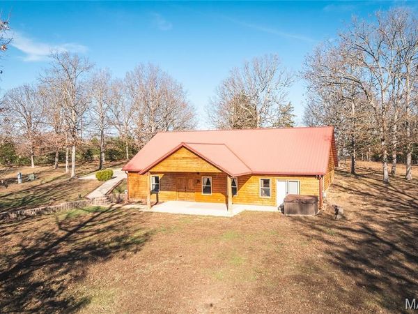 27655 Sandy Drive, Laquey, MO 65534