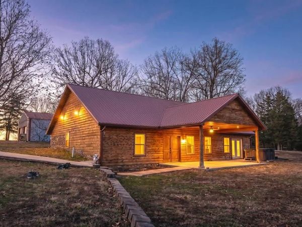 27655 Sandy Drive, Laquey, MO 65534